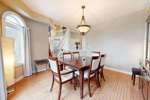 Photo 18 at 37 Nevada Crescent, Rural Vaughan, Vaughan