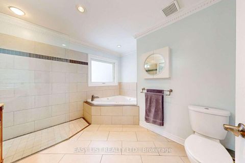 Photo 33 at 37 Nevada Crescent, Rural Vaughan, Vaughan