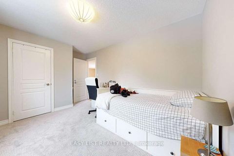 Photo 36 at 37 Nevada Crescent, Rural Vaughan, Vaughan