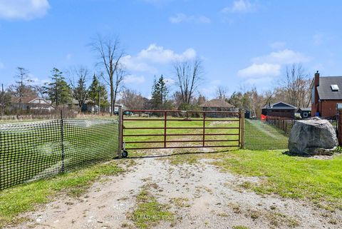 Photo 3 at 415 Lake Drive E, Historic Lakeshore Communities, Georgina