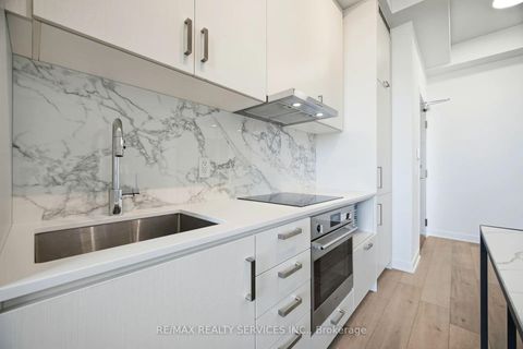 Photo 12 at 1007 - 60 Honeycrisp Crescent, Vaughan Corporate Centre, Vaughan