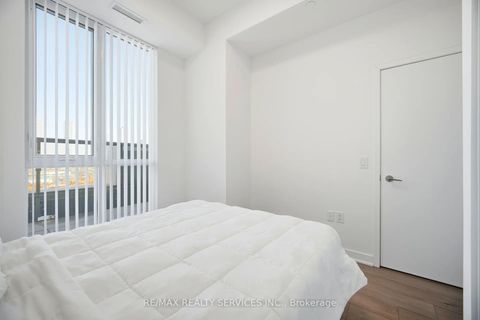 Photo 23 at 1007 - 60 Honeycrisp Crescent, Vaughan Corporate Centre, Vaughan