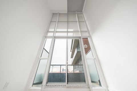 Photo 5 at 448 - 5 Hanna Avenue, Niagara, Toronto