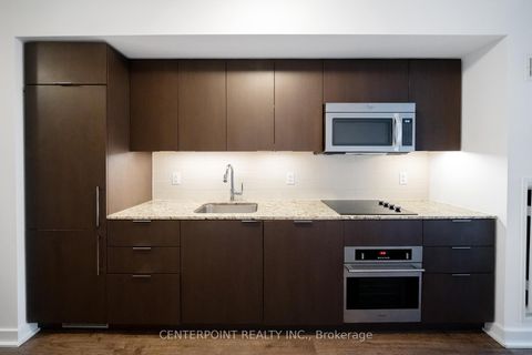 Photo 11 at 448 - 5 Hanna Avenue, Niagara, Toronto