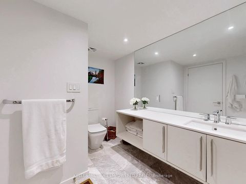 Photo 31 at 18 - 850 Richmond Street W, Niagara, Toronto