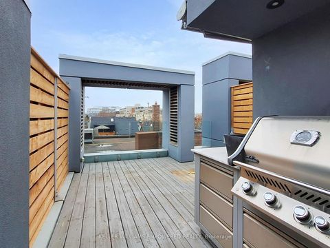 Photo 36 at 18 - 850 Richmond Street W, Niagara, Toronto