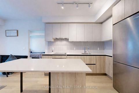 Photo 1 at 202 - 7950 Bathurst Street, Beverley Glen, Vaughan