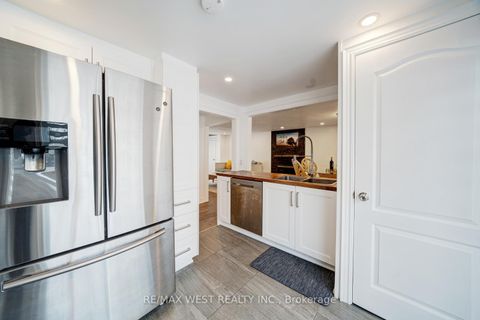 Photo 10 at 2020 Kate Avenue, Alcona, Innisfil