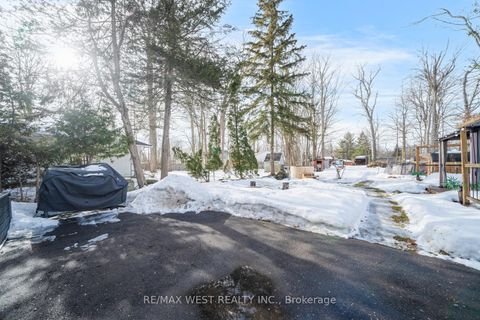 Photo 37 at 2020 Kate Avenue, Alcona, Innisfil