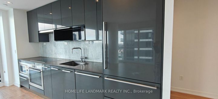 Photo 8 at 2209 - 117 Mcmahon Drive, Bayview Village, Toronto