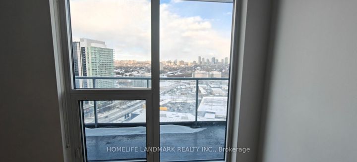 Photo 13 at 2209 - 117 Mcmahon Drive, Bayview Village, Toronto