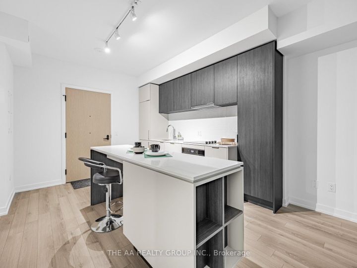 Photo 4 at 802 - 89 Church Street, Yonge Corridor, Toronto