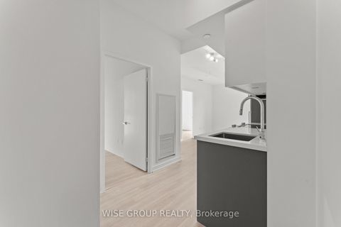 Photo 3 at 1116 - 500 Wilson Avenue, Clanton Park, Toronto