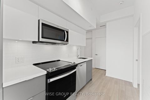 Photo 5 at 1116 - 500 Wilson Avenue, Clanton Park, Toronto