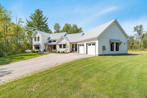 Photo 4 at 190 Toll Road, Rural King, King