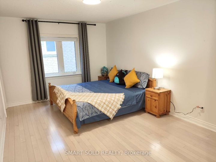 Photo 17 at 67 Chantilly Crescent, Westbrook, Richmond Hill