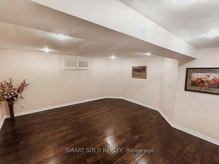 Photo 34 at 67 Chantilly Crescent, Westbrook, Richmond Hill