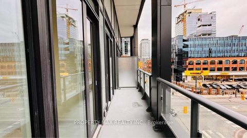 Photo 8 at 403 - 70 Princess Street, Waterfront Communities C8, Toronto