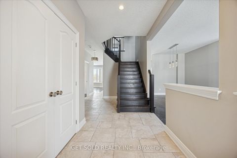 Photo 4 at 35 Marta Crescent, Ardagh, Barrie