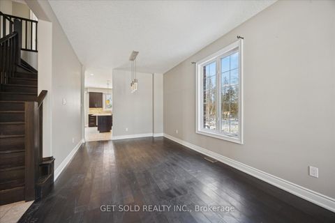 Photo 7 at 35 Marta Crescent, Ardagh, Barrie