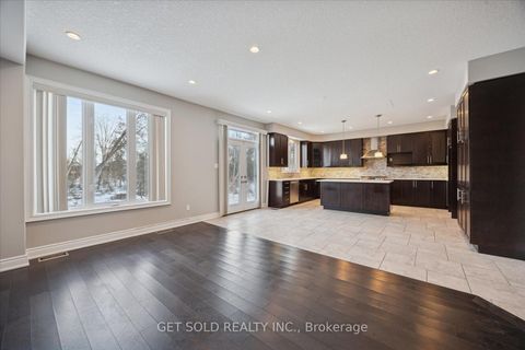 Photo 16 at 35 Marta Crescent, Ardagh, Barrie