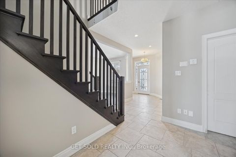 Photo 19 at 35 Marta Crescent, Ardagh, Barrie