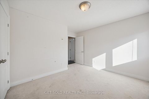 Photo 27 at 35 Marta Crescent, Ardagh, Barrie