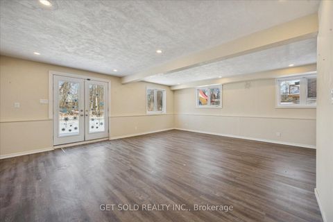 Photo 40 at 35 Marta Crescent, Ardagh, Barrie