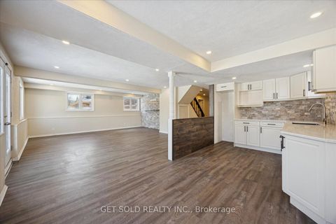 Photo 44 at 35 Marta Crescent, Ardagh, Barrie