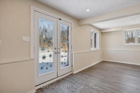 Photo 45 at 35 Marta Crescent, Ardagh, Barrie