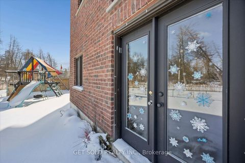 Photo 46 at 35 Marta Crescent, Ardagh, Barrie