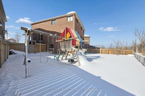 Photo 48 at 35 Marta Crescent, Ardagh, Barrie