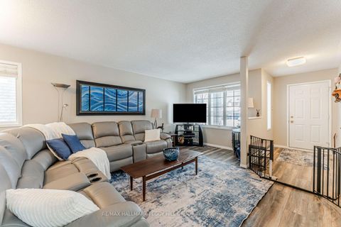 Photo 1 at 53 Butternut Drive, Holly, Barrie