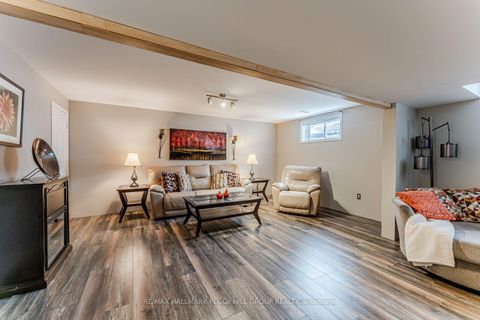 Photo 8 at 53 Butternut Drive, Holly, Barrie