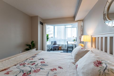 Photo 28 at 709 - 3 Hickory Tree Road, Weston, Toronto