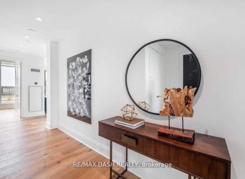 Photo 3 at 806 - 151 Avenue Road, Annex, Toronto