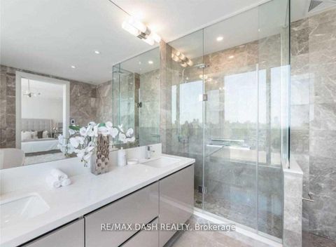 Photo 10 at 806 - 151 Avenue Road, Annex, Toronto