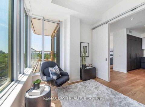 Photo 13 at 806 - 151 Avenue Road, Annex, Toronto