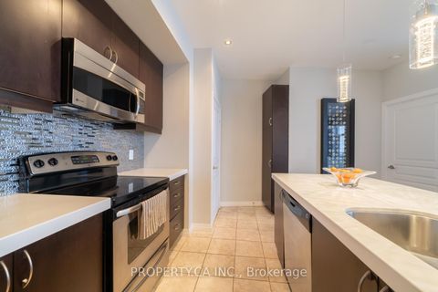 Photo 6 at PH3504 - 223 Webb Drive, City Centre, Mississauga