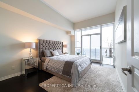 Photo 7 at PH3504 - 223 Webb Drive, City Centre, Mississauga