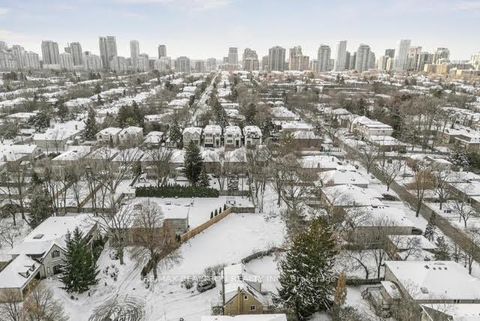 Photo 6 at 2 Lailey Crescent, Willowdale East, Toronto