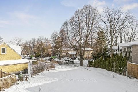 Photo 20 at 2 Lailey Crescent, Willowdale East, Toronto