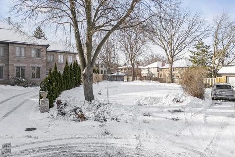 Photo 23 at 2 Lailey Crescent, Willowdale East, Toronto