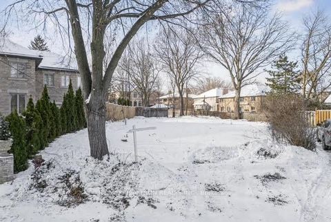 Photo 24 at 2 Lailey Crescent, Willowdale East, Toronto