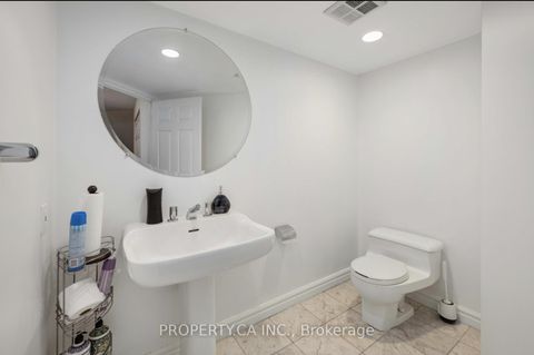 Photo 10 at 1109 - 33 University Avenue, Bay Street Corridor, Toronto