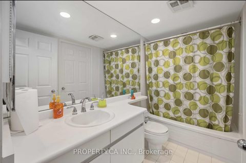 Photo 14 at 1109 - 33 University Avenue, Bay Street Corridor, Toronto