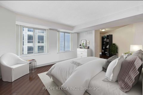 Photo 16 at 1109 - 33 University Avenue, Bay Street Corridor, Toronto