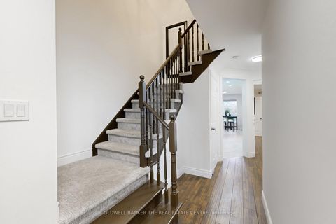 Photo 19 at 217 Stonebriar Drive N, Maple, Vaughan