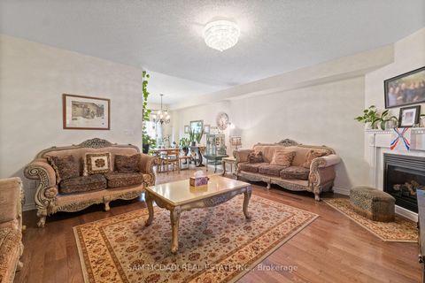 Photo 19 at 30 Zachary Place, Vellore Village, Vaughan