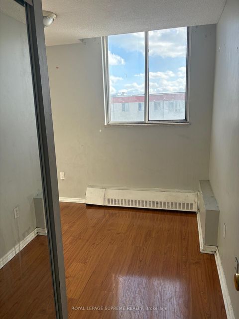 Photo 11 at 1215 - 100 Lotherton Pathway, Glen Park, Toronto